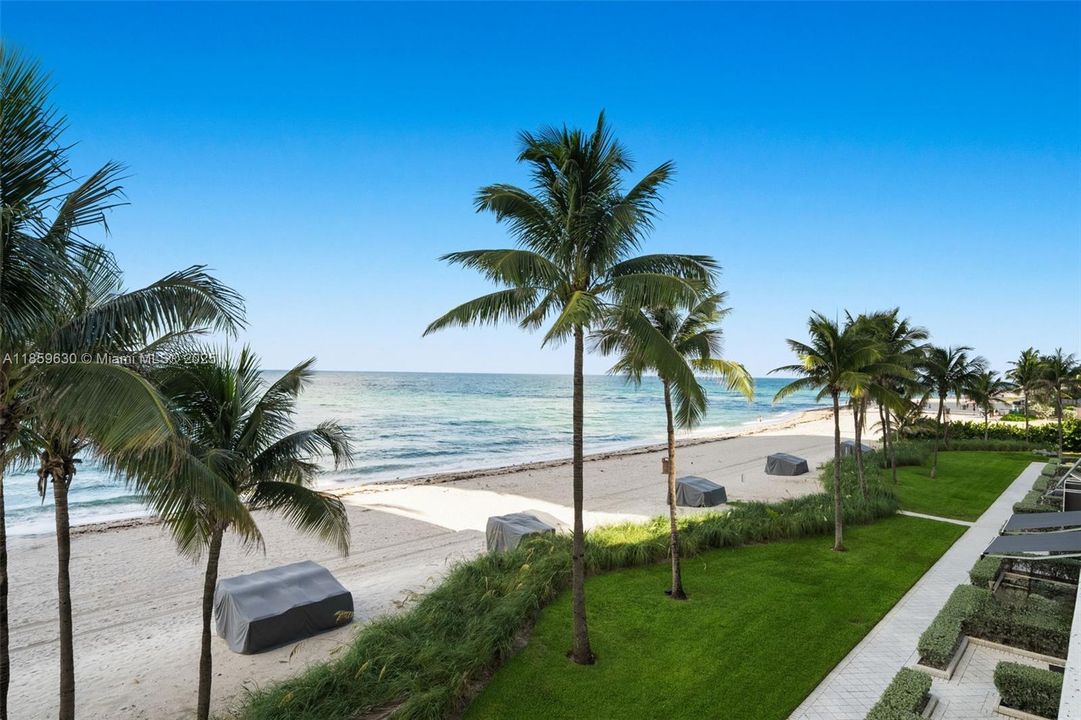 Active With Contract: $2,100,000 (3 beds, 4 baths, 2440 Square Feet)