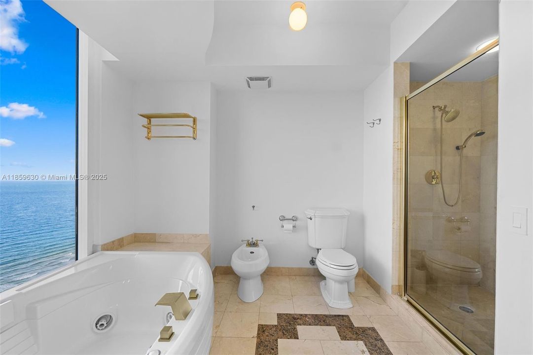 Active With Contract: $2,100,000 (3 beds, 4 baths, 2440 Square Feet)