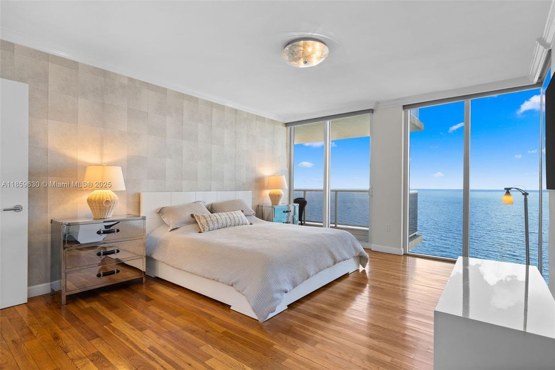 Active With Contract: $2,100,000 (3 beds, 4 baths, 2440 Square Feet)