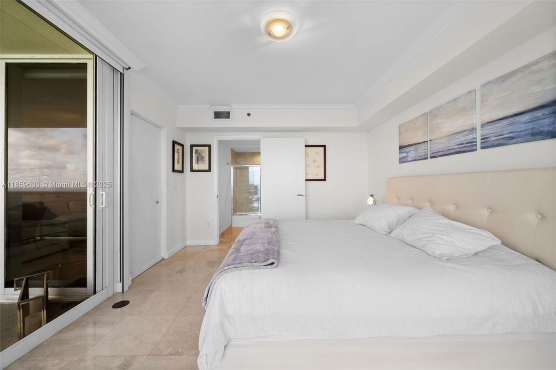 Active With Contract: $2,100,000 (3 beds, 4 baths, 2440 Square Feet)