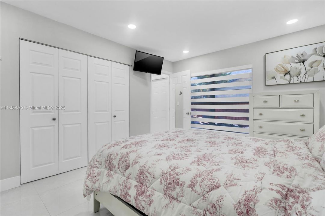 Недавно продано: $625,000 (4 спален, 3 ванн, 1156 Квадратных фут)