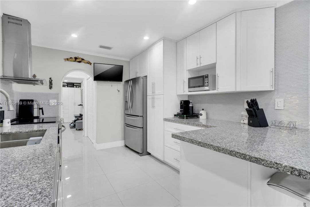 Недавно продано: $625,000 (4 спален, 3 ванн, 1156 Квадратных фут)