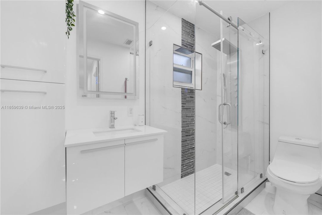 Недавно продано: $625,000 (4 спален, 3 ванн, 1156 Квадратных фут)