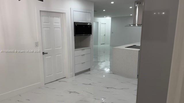 合同活跃: $659,900 (4 贝兹, 2 浴室, 1998 平方英尺)