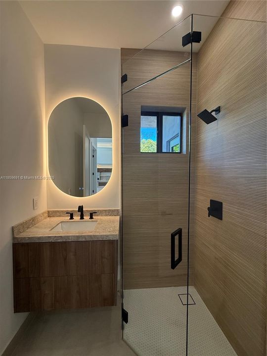 Active With Contract: $1,695,000 (4 beds, 5 baths, 0 Square Feet)