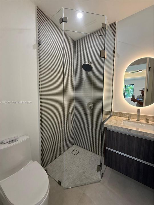 Active With Contract: $1,695,000 (4 beds, 5 baths, 0 Square Feet)