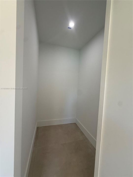 Active With Contract: $1,695,000 (4 beds, 5 baths, 0 Square Feet)