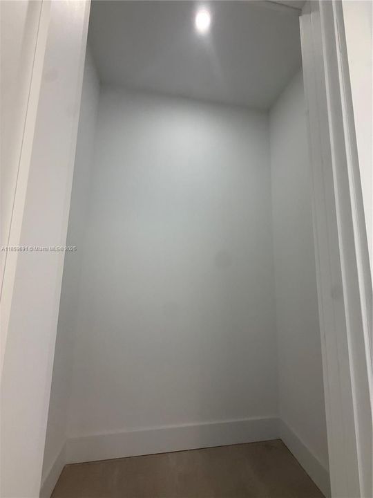 Active With Contract: $1,695,000 (4 beds, 5 baths, 0 Square Feet)