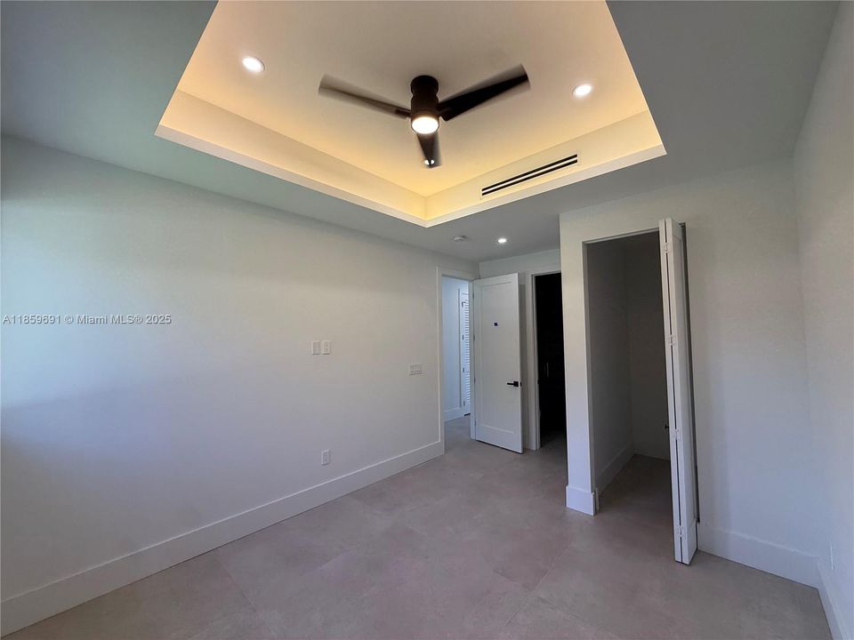 Active With Contract: $1,695,000 (4 beds, 5 baths, 0 Square Feet)