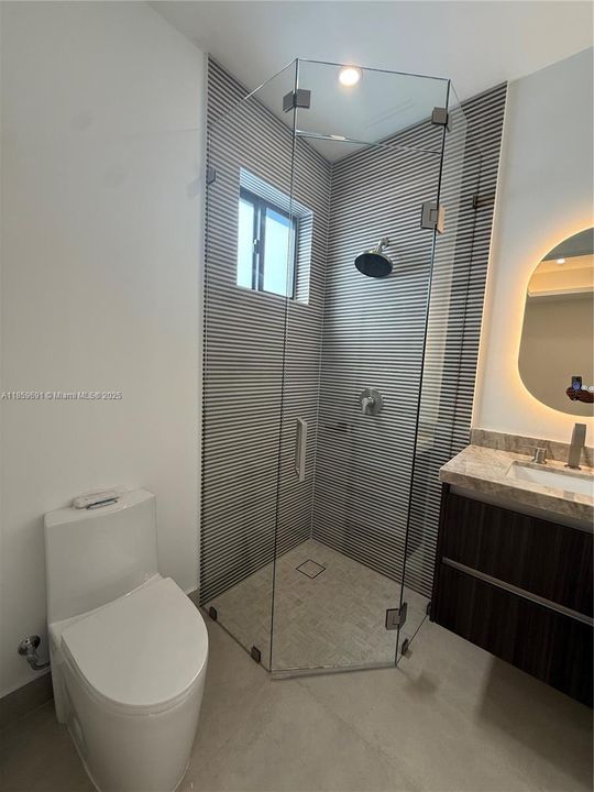 Active With Contract: $1,695,000 (4 beds, 5 baths, 0 Square Feet)