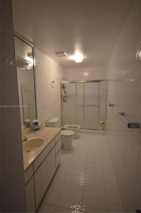 Recently Sold: $1,299,999 (5 beds, 3 baths, 3086 Square Feet)