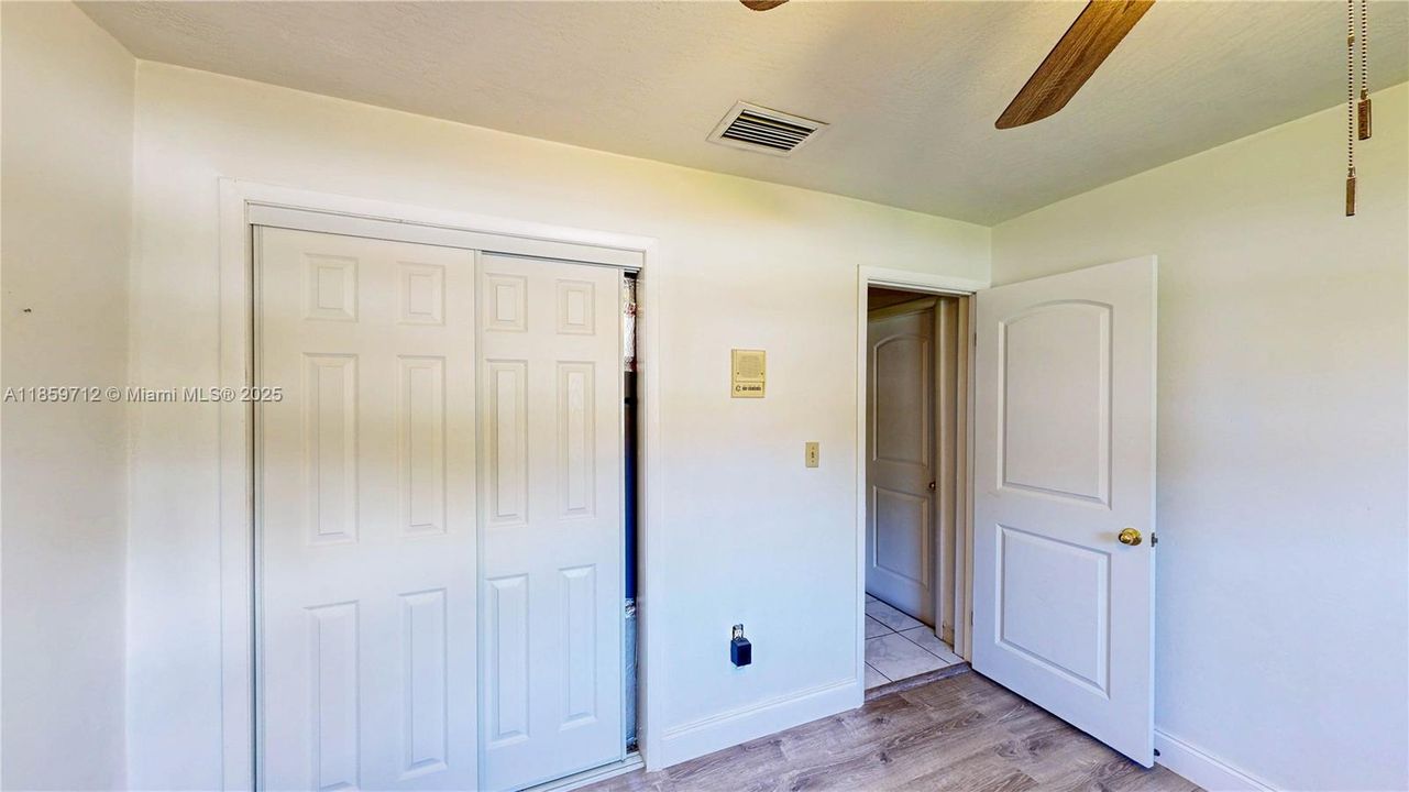 For Sale: $899,900 (7 beds, 3 baths, 5251 Square Feet)