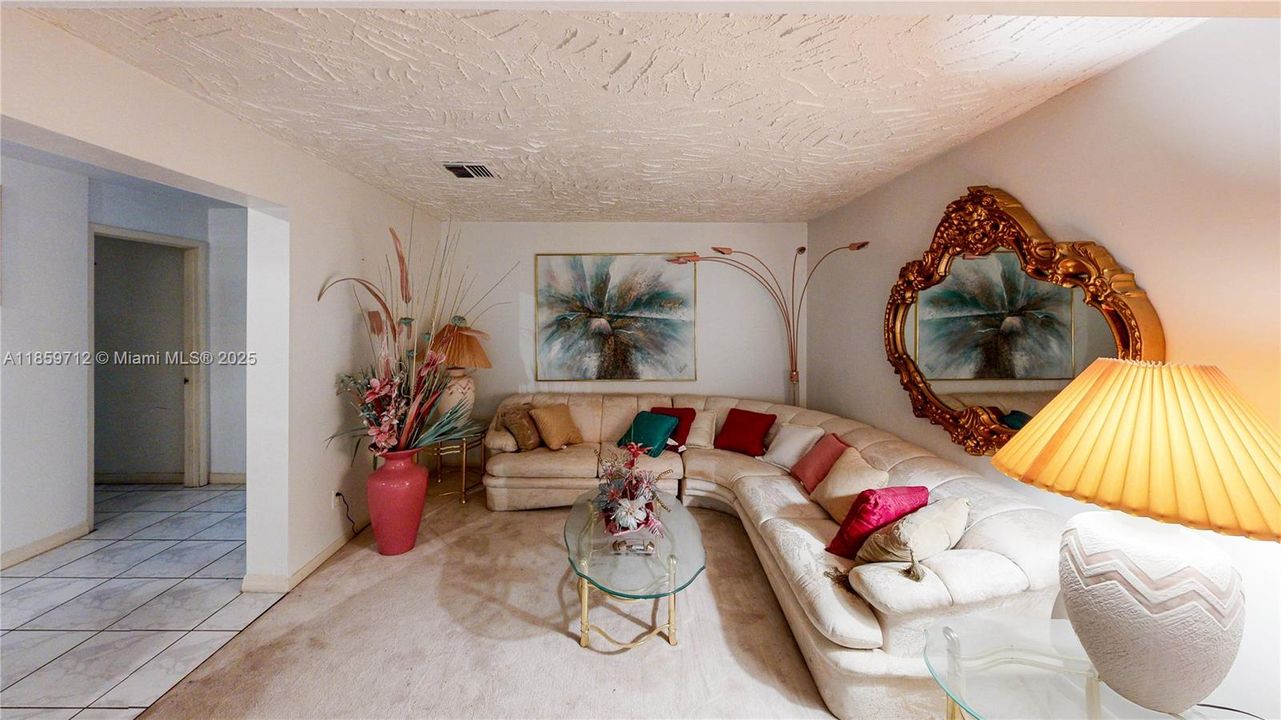 For Sale: $899,900 (7 beds, 3 baths, 5251 Square Feet)