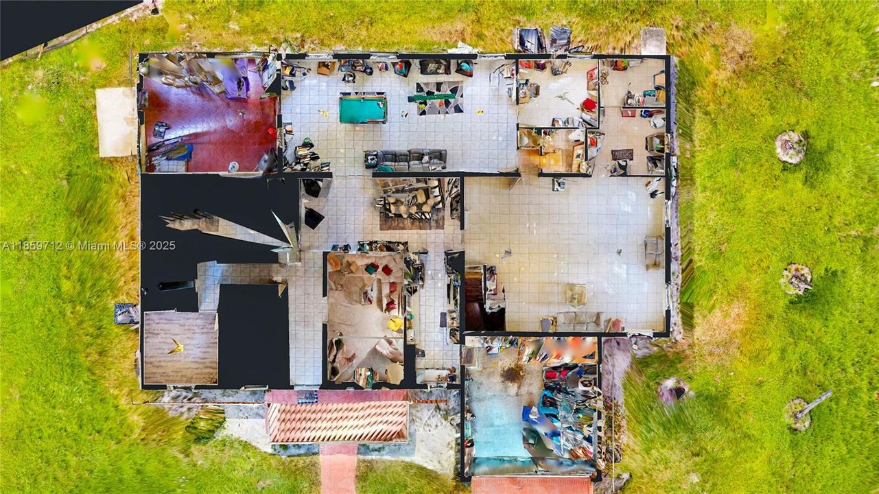 For Sale: $899,900 (7 beds, 3 baths, 5251 Square Feet)