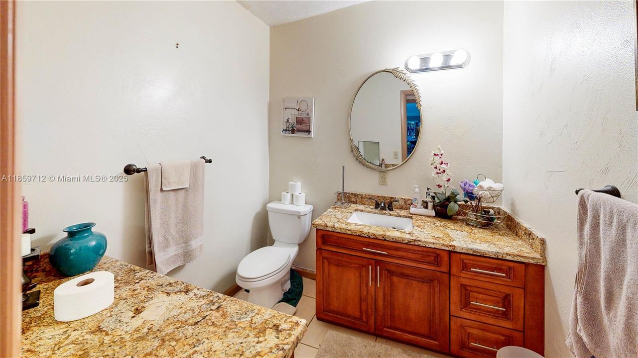 For Sale: $899,900 (7 beds, 3 baths, 5251 Square Feet)