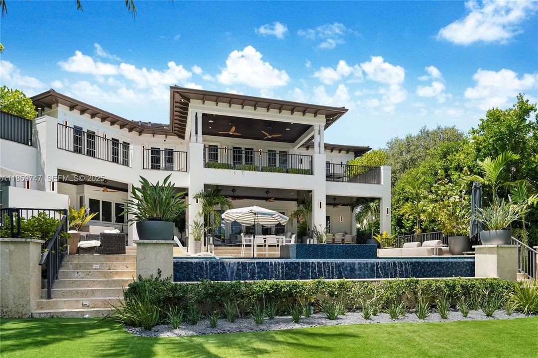 En Venta: $8,750,000 (6 camas, 6 baños, 4980 Pies cuadrados)