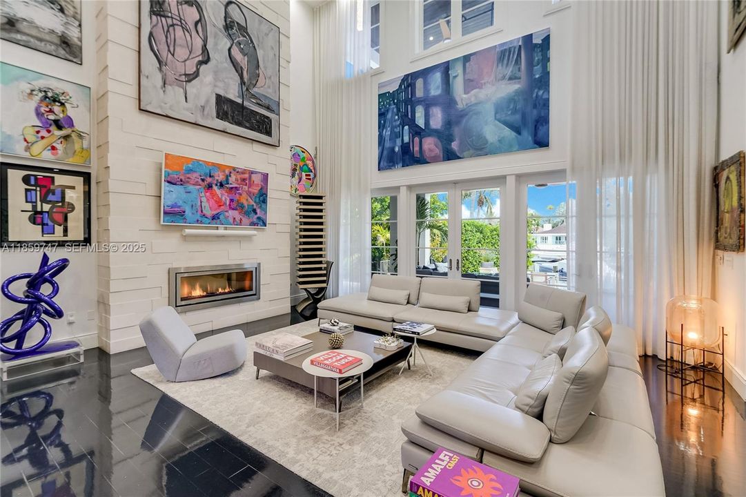 En Venta: $8,750,000 (6 camas, 6 baños, 4980 Pies cuadrados)