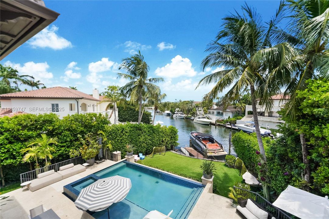 En Venta: $8,750,000 (6 camas, 6 baños, 4980 Pies cuadrados)
