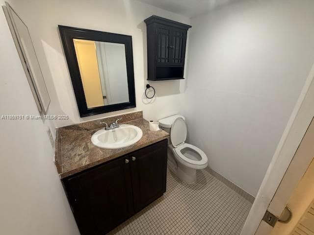 Под контрактом: $1,875 (1 спален, 1 ванн, 787 Квадратных фут)