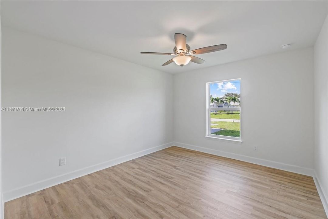 Active With Contract: $519,900 (4 beds, 3 baths, 2127 Square Feet)