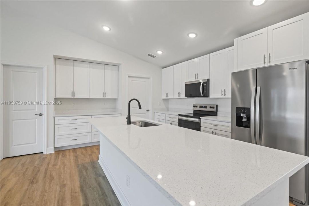 Active With Contract: $519,900 (4 beds, 3 baths, 2127 Square Feet)