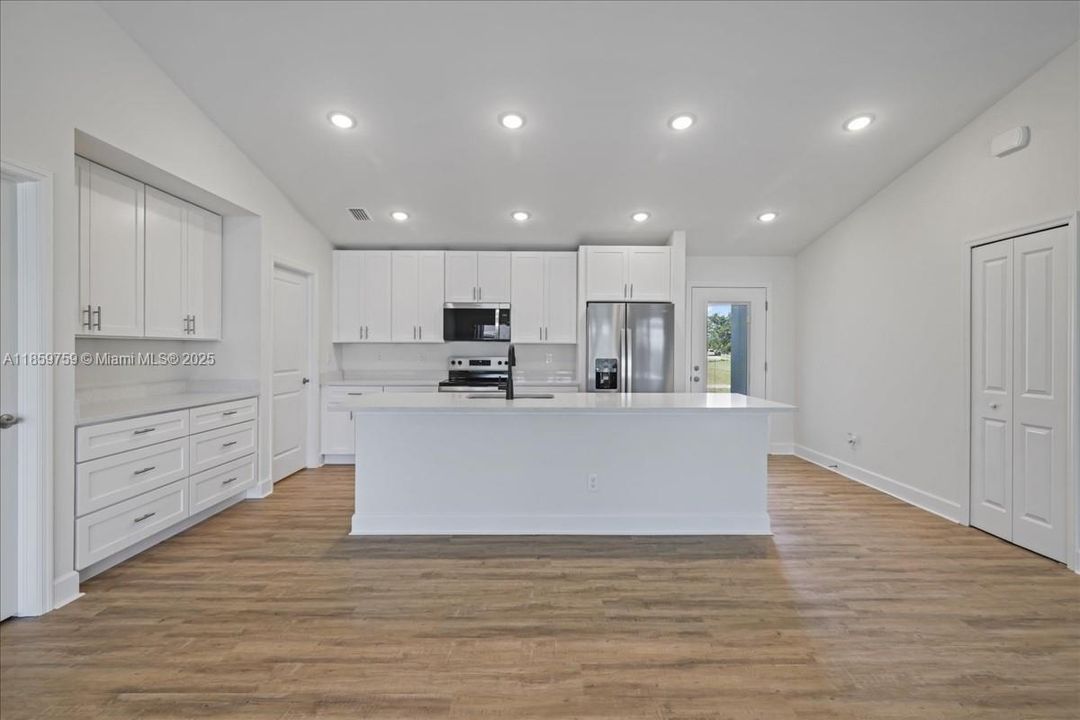 Active With Contract: $519,900 (4 beds, 3 baths, 2127 Square Feet)