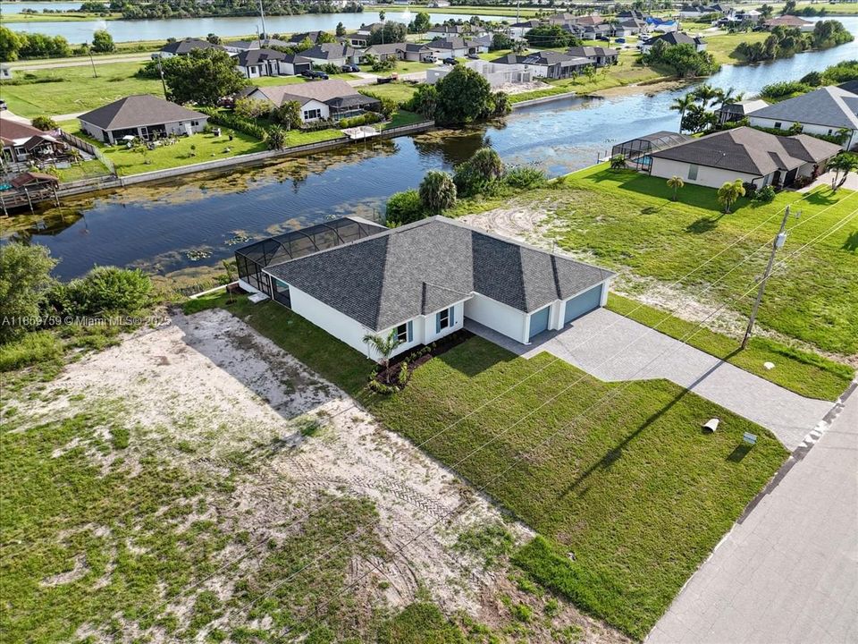 Active With Contract: $519,900 (4 beds, 3 baths, 2127 Square Feet)