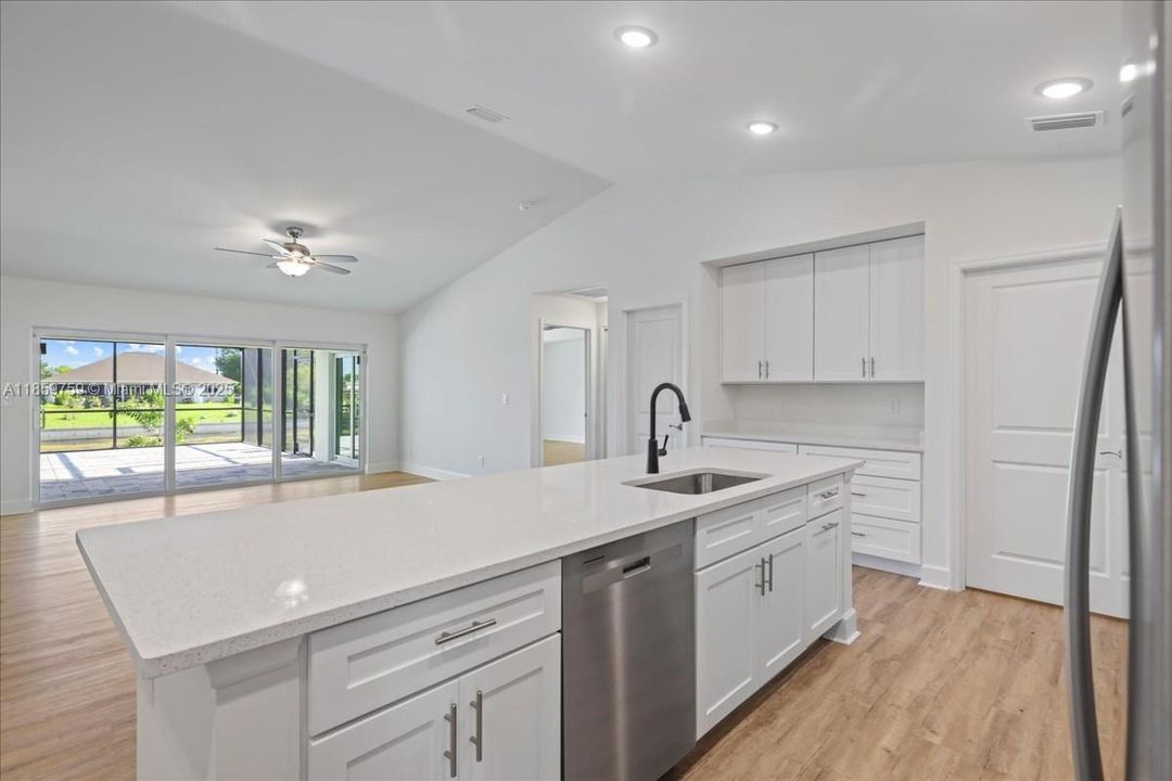 Active With Contract: $519,900 (4 beds, 3 baths, 2127 Square Feet)