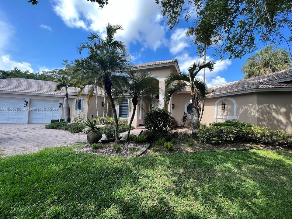 最近租的: $6,500 (4 贝兹, 4 浴室, 3342 平方英尺)