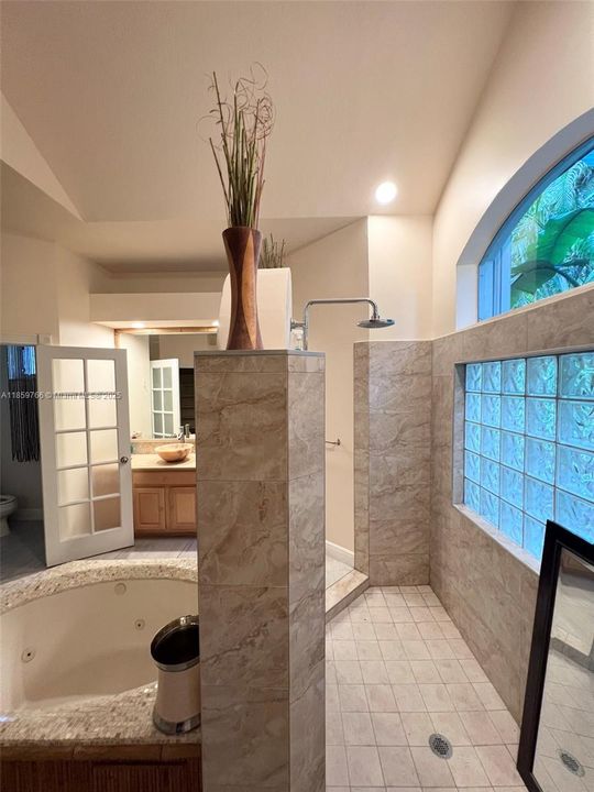 最近租的: $6,500 (4 贝兹, 4 浴室, 3342 平方英尺)