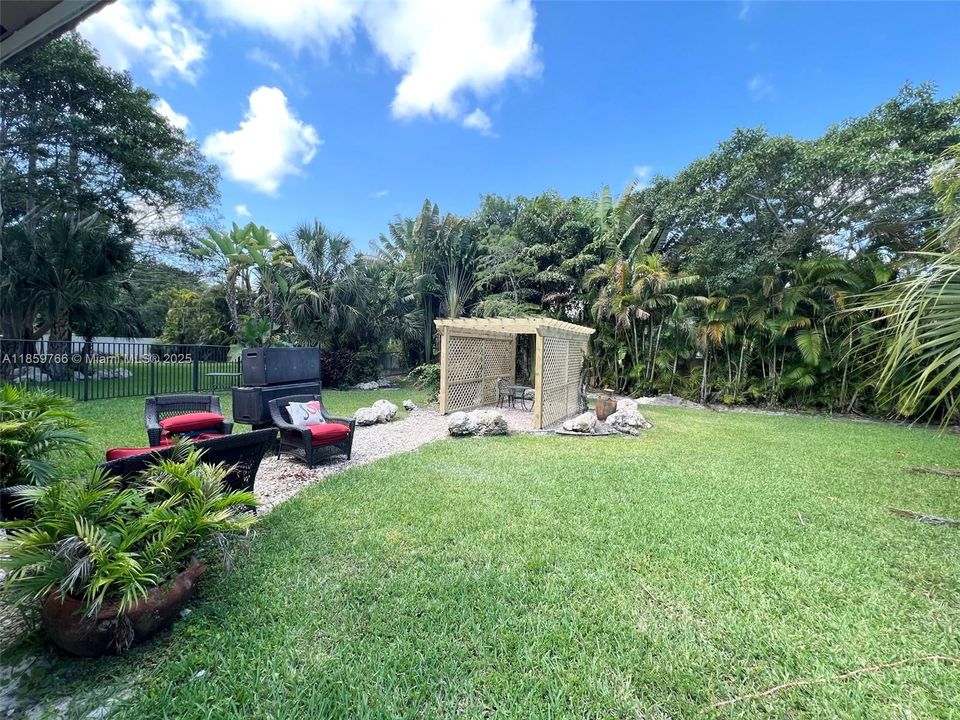 最近租的: $6,500 (4 贝兹, 4 浴室, 3342 平方英尺)