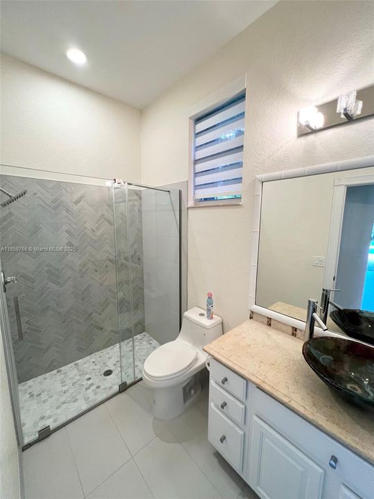 最近租的: $6,500 (4 贝兹, 4 浴室, 3342 平方英尺)