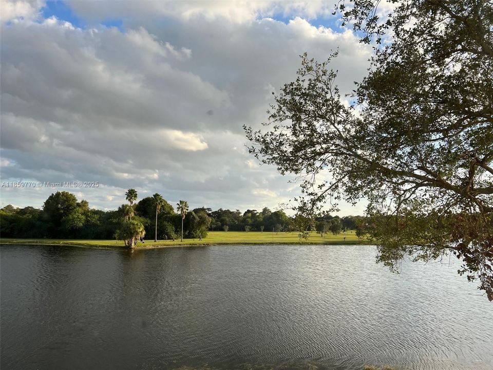 Activo con contrato: $207,000 (2 camas, 2 baños, 1300 Pies cuadrados)