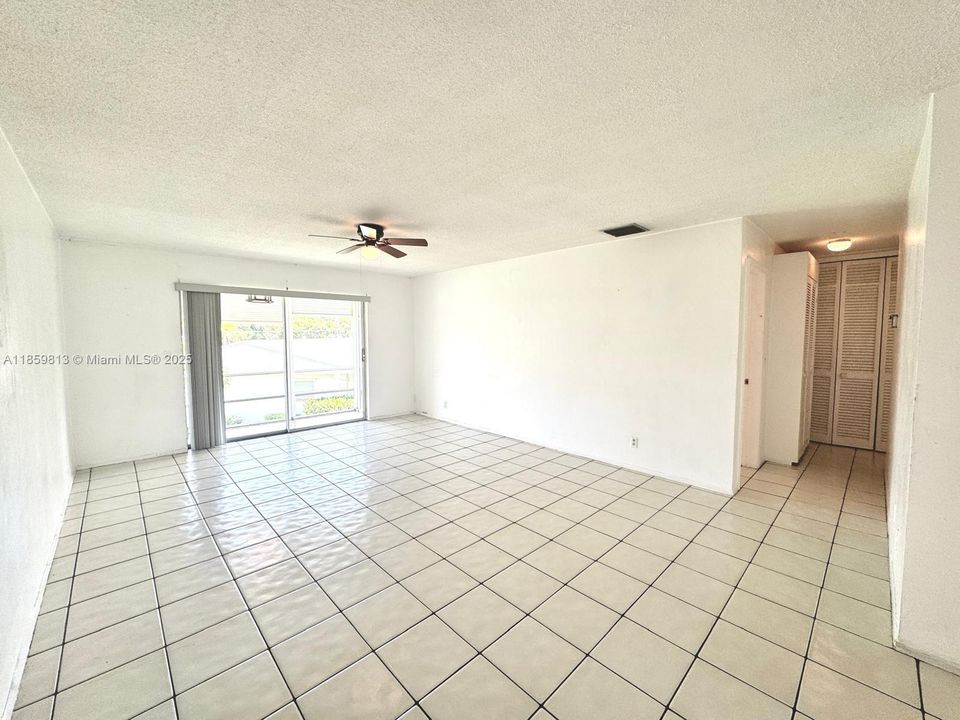 En Venta: $170,000 (1 camas, 1 baños, 720 Pies cuadrados)