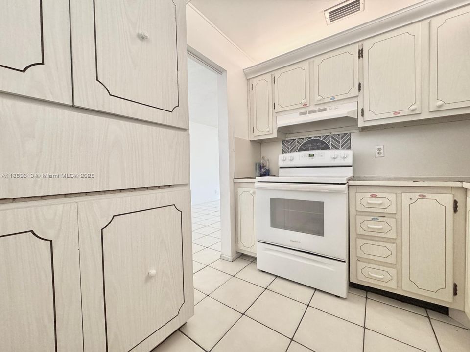 En Venta: $170,000 (1 camas, 1 baños, 720 Pies cuadrados)