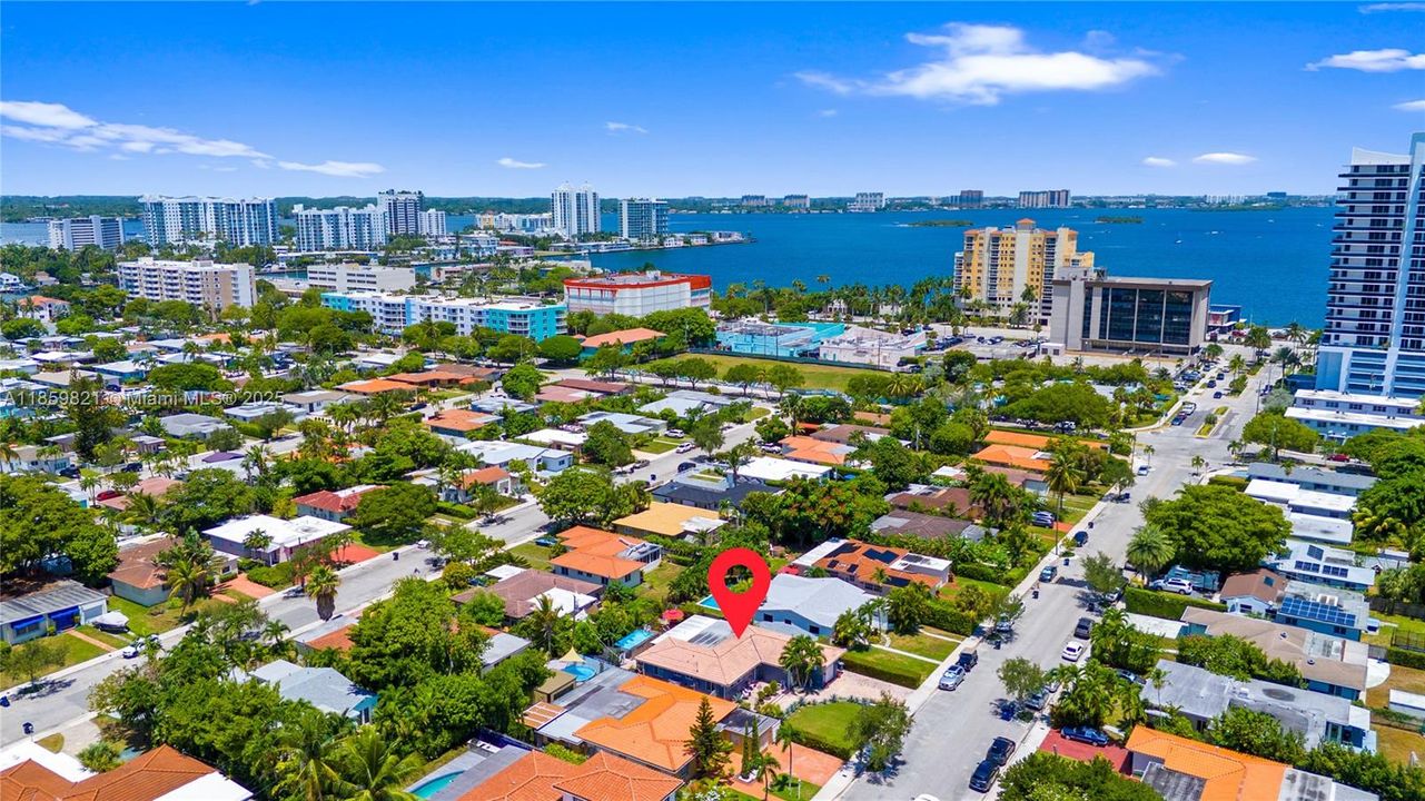 На продажу: $1,000,000 (3 спален, 2 ванн, 1579 Квадратных фут)