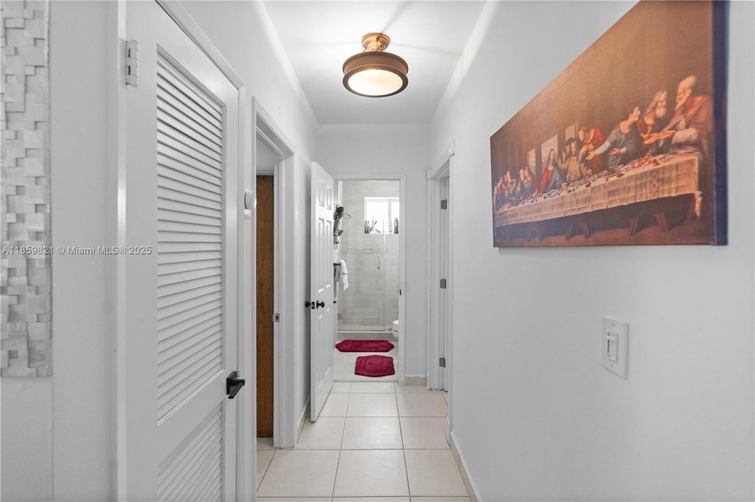 На продажу: $1,000,000 (3 спален, 2 ванн, 1579 Квадратных фут)