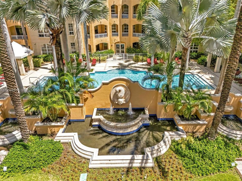 For Sale: $599,000 (2 beds, 2 baths, 1708 Square Feet)