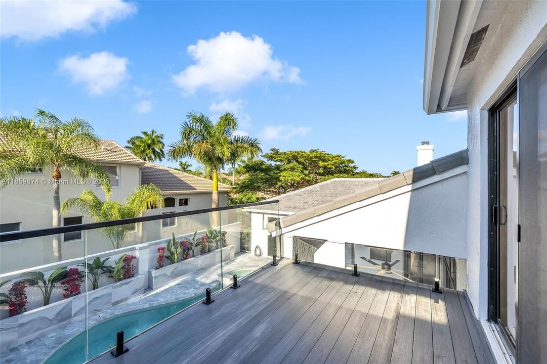 For Sale: $2,399,000 (7 beds, 5 baths, 4029 Square Feet)