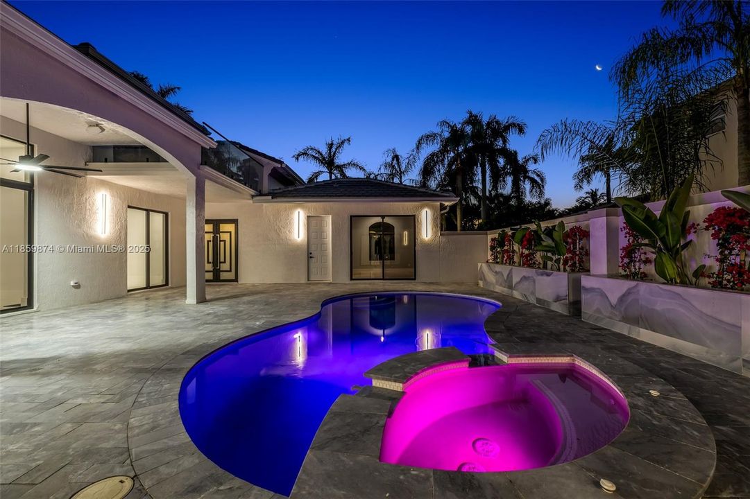 For Sale: $2,399,000 (7 beds, 5 baths, 4029 Square Feet)