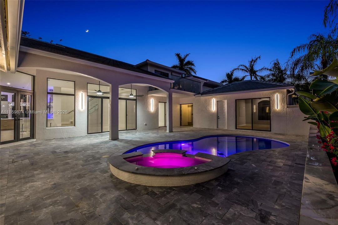 For Sale: $2,399,000 (7 beds, 5 baths, 4029 Square Feet)