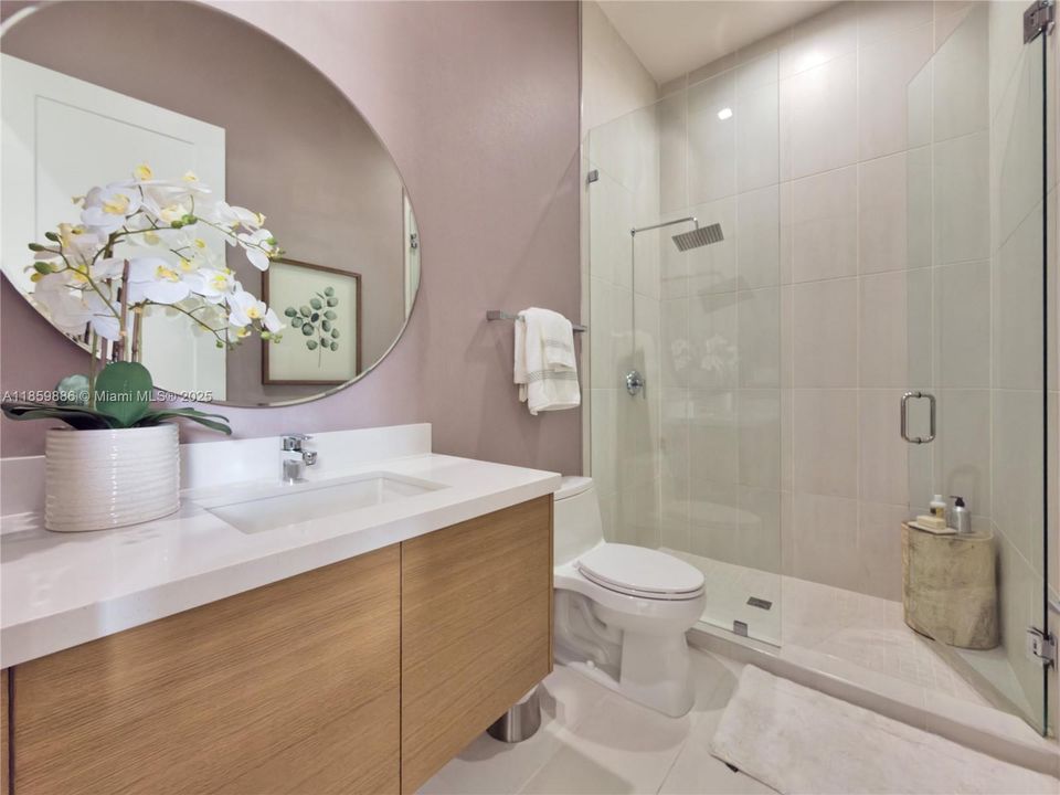 For Sale: $2,100,000 (4 beds, 4 baths, 3996 Square Feet)