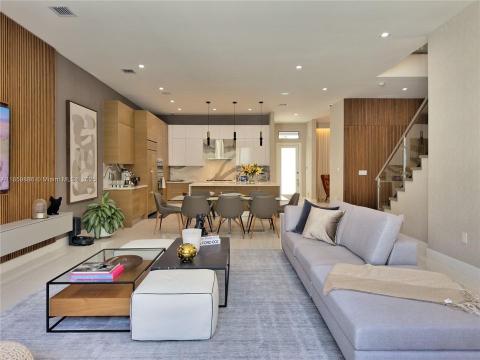 For Sale: $2,100,000 (4 beds, 4 baths, 3996 Square Feet)