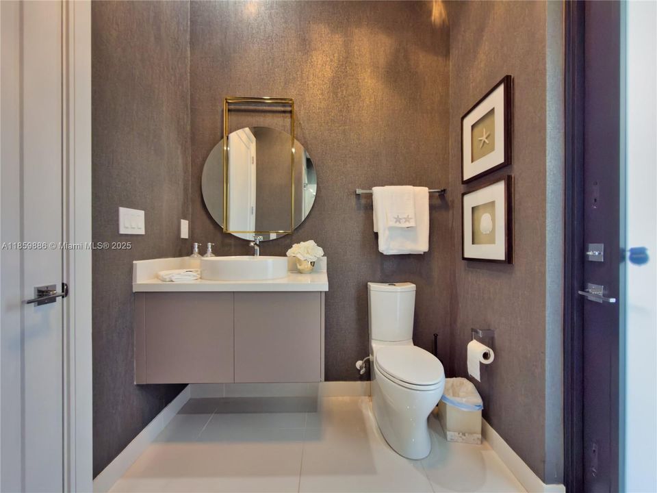 For Sale: $2,100,000 (4 beds, 4 baths, 3996 Square Feet)