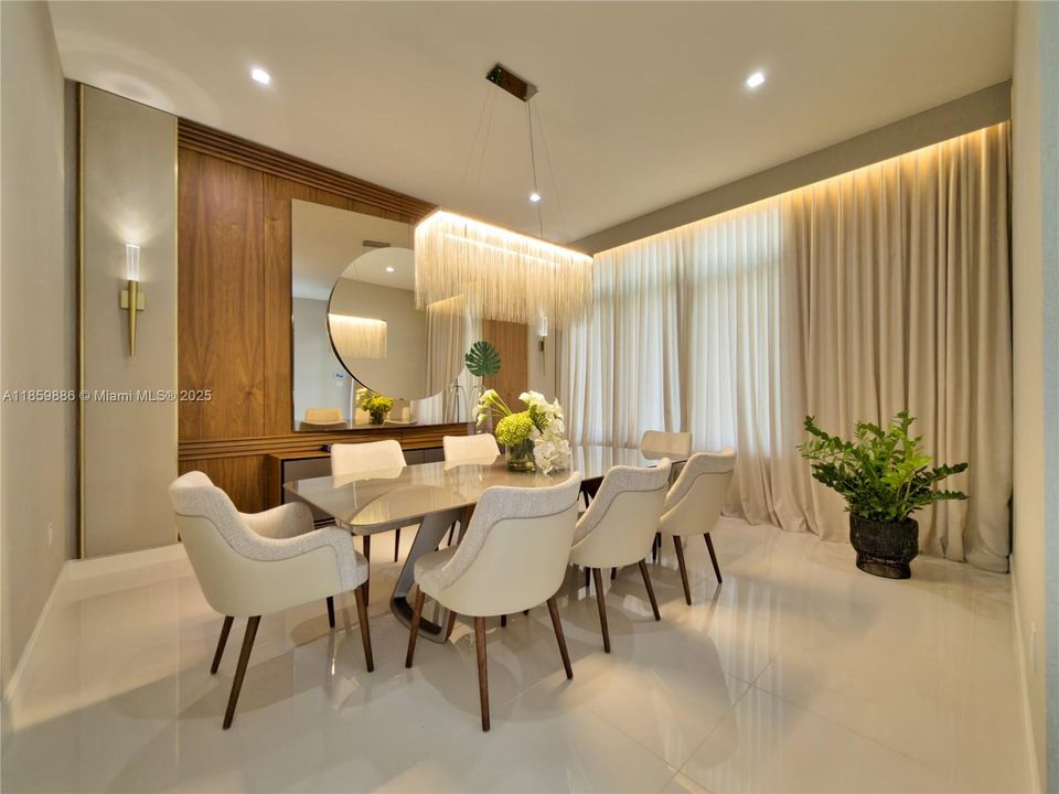 For Sale: $2,100,000 (4 beds, 4 baths, 3996 Square Feet)