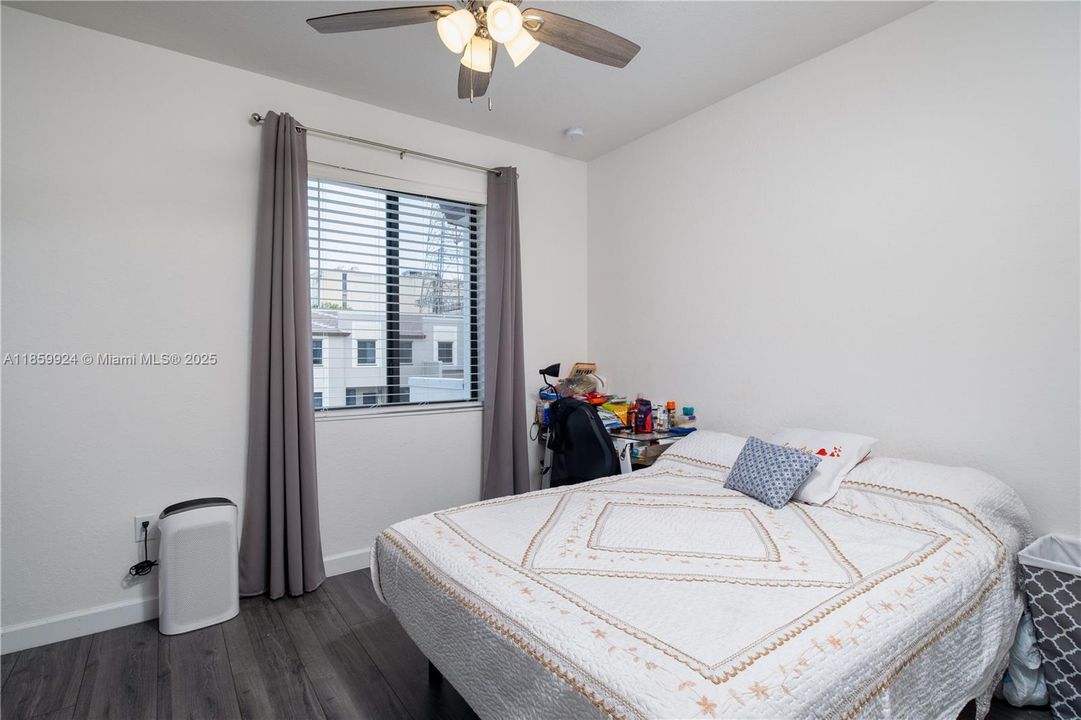 最近租的: $3,550 (3 贝兹, 3 浴室, 0 平方英尺)