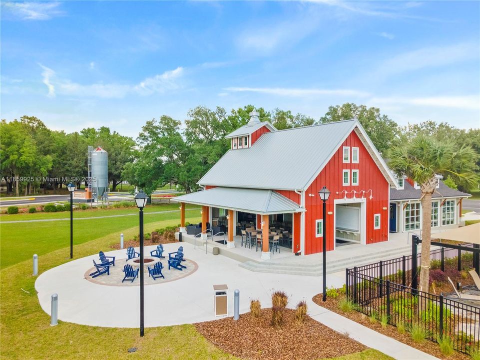 For Rent: $2,230 (4 beds, 2 baths, 1893 Square Feet)