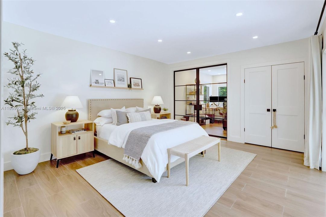 Recently Sold: $2,499,000 (4 beds, 3 baths, 3142 Square Feet)