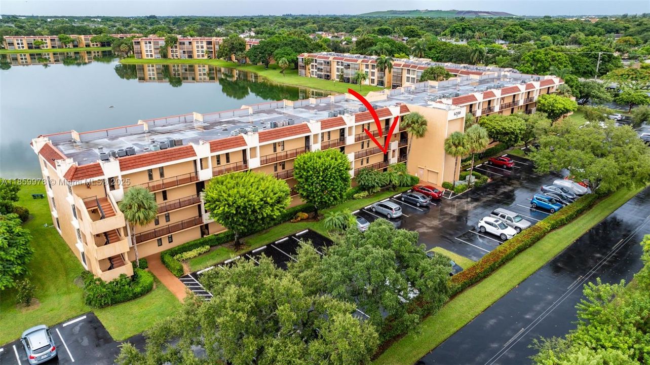 最近售出: $189,000 (2 贝兹, 2 浴室, 990 平方英尺)