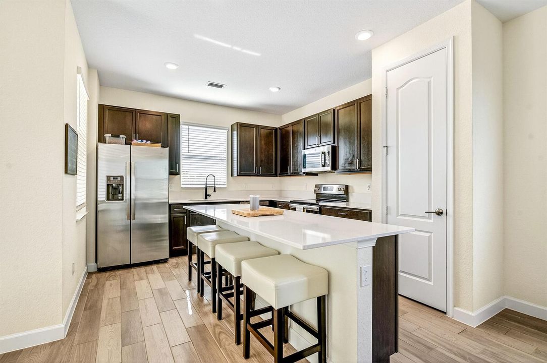 019_5986 Sequoia Circle-181